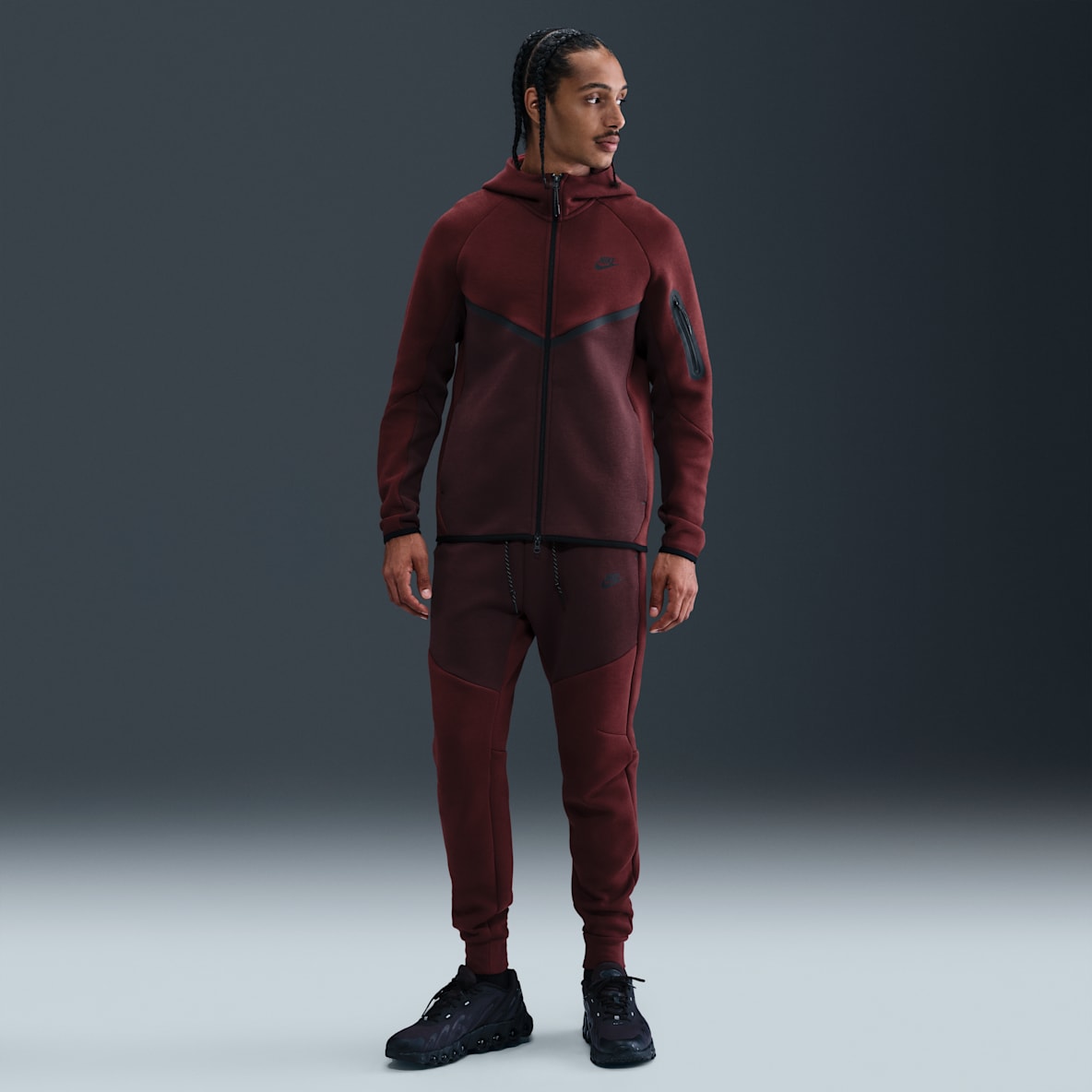 Red Tech Fleece Clothing. Nike.com